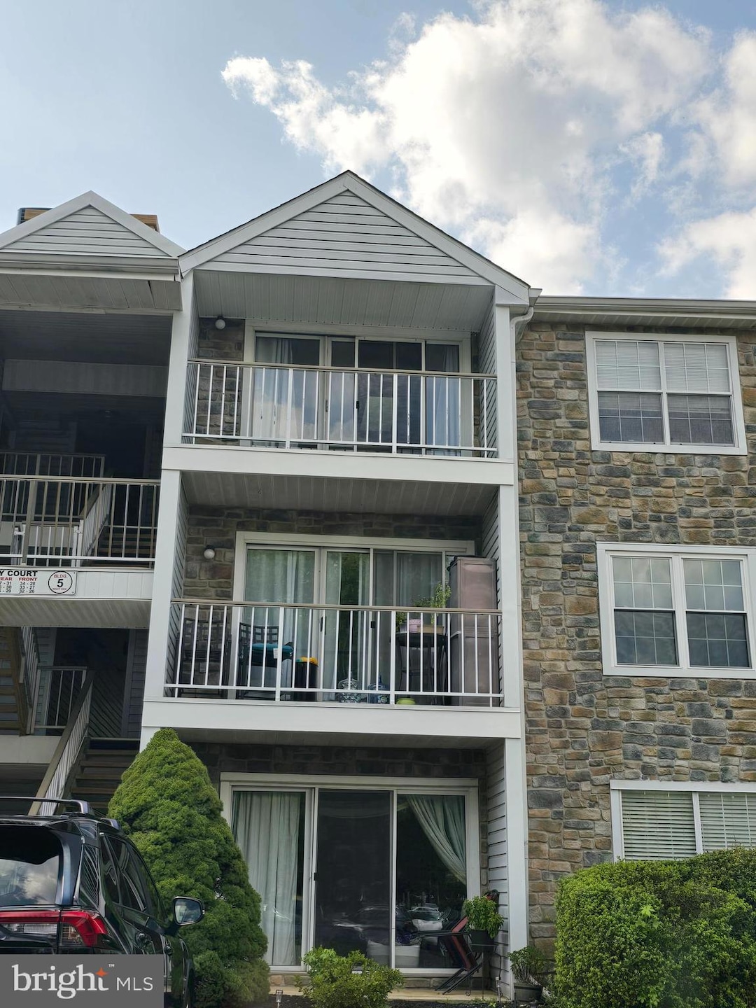 28 Holly Ct unit F3, Trenton, NJ 08619 - photo 1