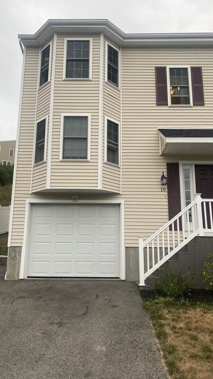 19 Bittersweet Blvd, Worcester, MA 01607 - photo 1