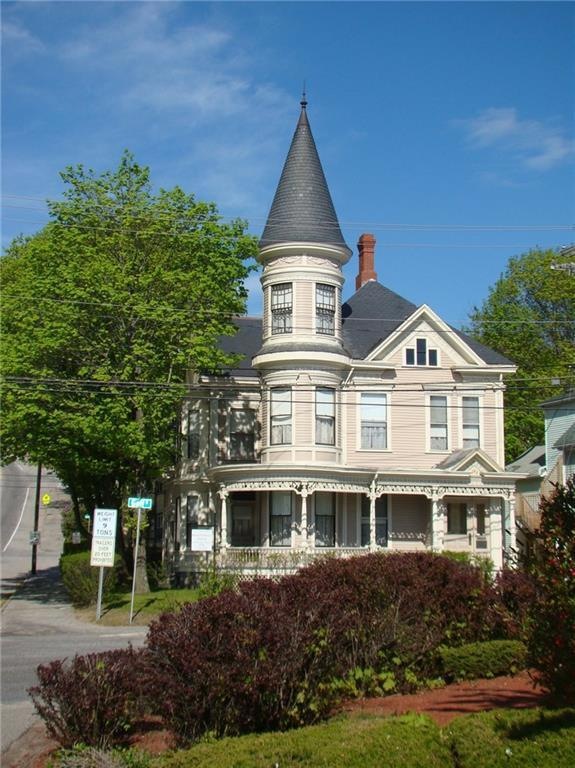 Come preview this stately Victorian...
