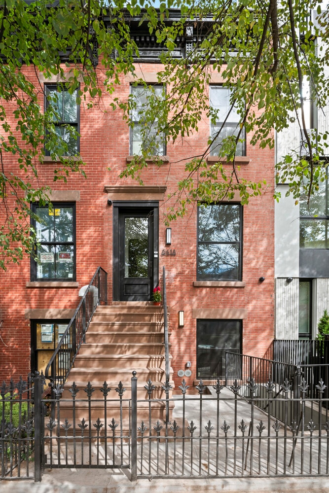 For Sale $3,950,000 • Co-Listing Agent