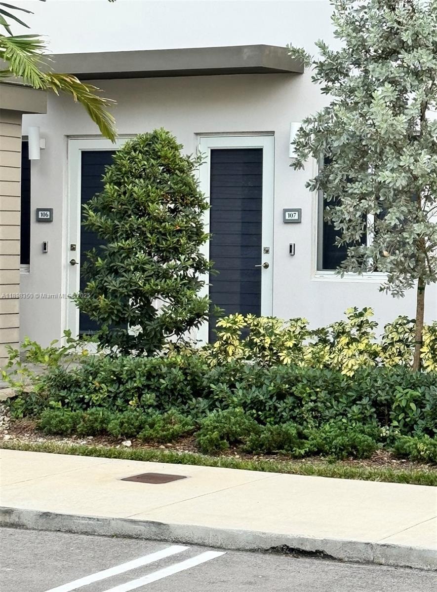 10270 NW 66th St unit 107, Doral, FL 33178 - photo 1