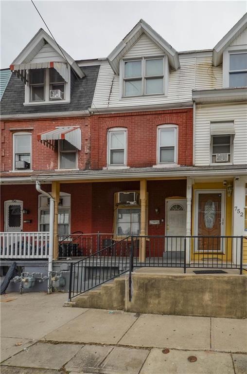 754 S Hall St, Allentown, PA 18103 - photo 1