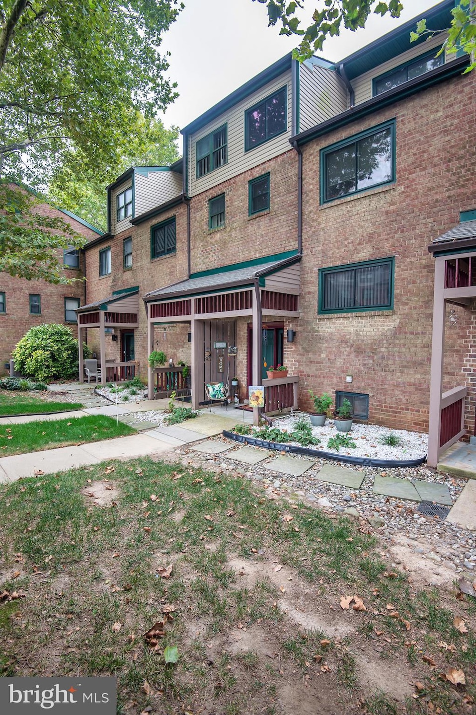 Sold $250,000 • Co-Listing Agent