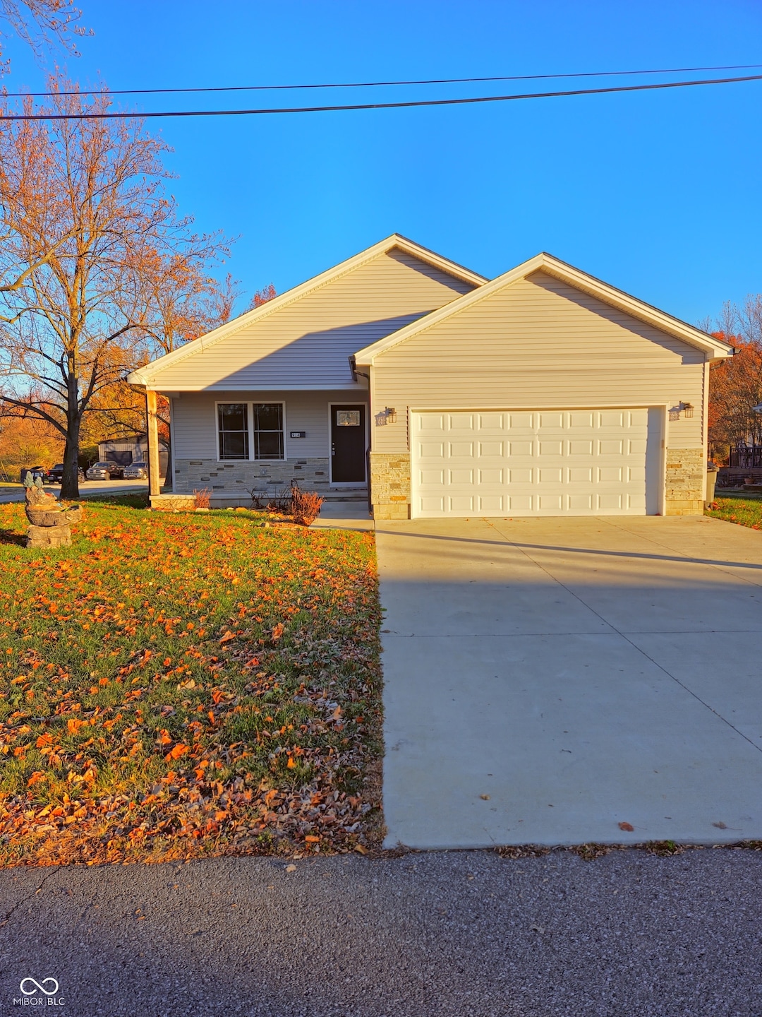 914 W 5th St, Seymour, IN 47274 - photo 1