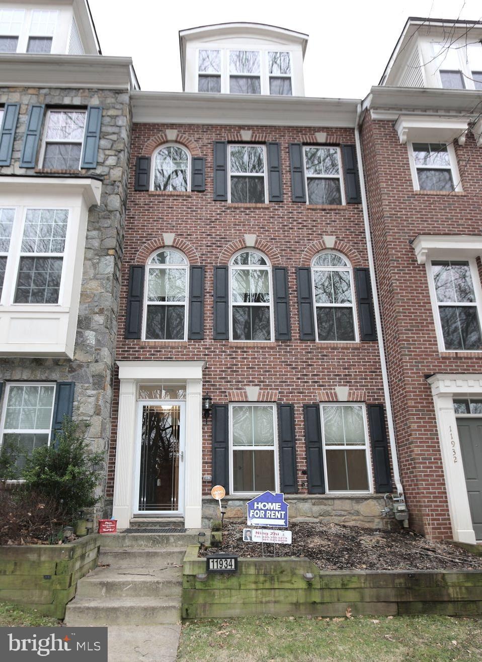 11934 Weybridge Ln, Germantown, MD 20876 - photo 1