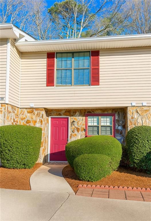 2498 Hidden Cove Ct, Gainesville, GA 30501 - photo 1