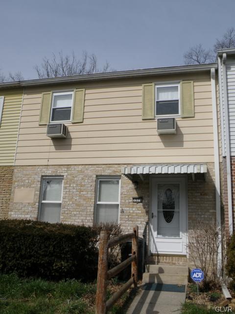 5571 Wedge Ln, Allentown, PA 18106 - photo 1