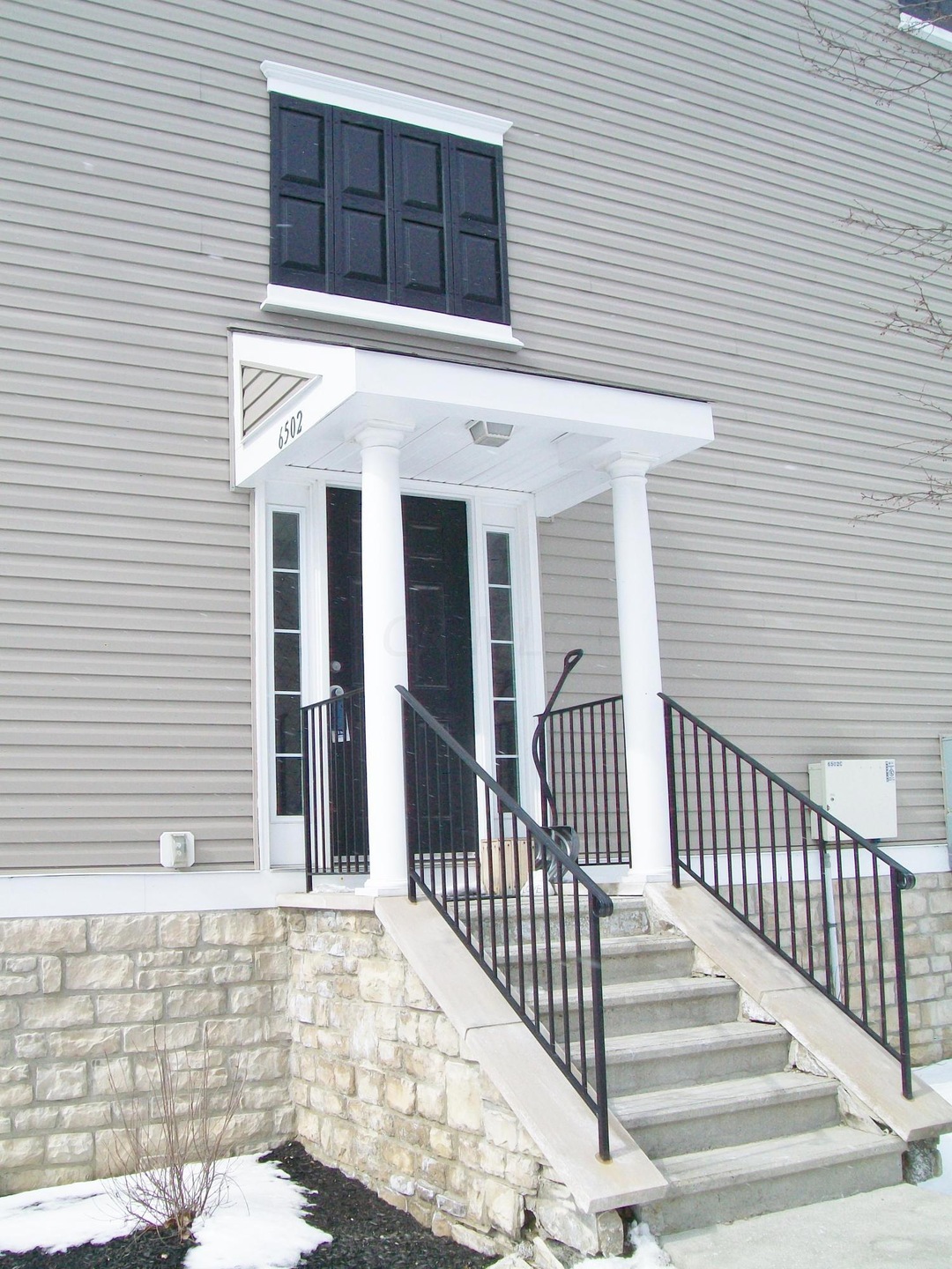 6502 Crab Apple Dr, Canal Winchester, OH 43110 - photo 1