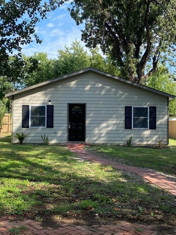 1705 Gabriel Ave, Parsons, KS 67357 - photo 1