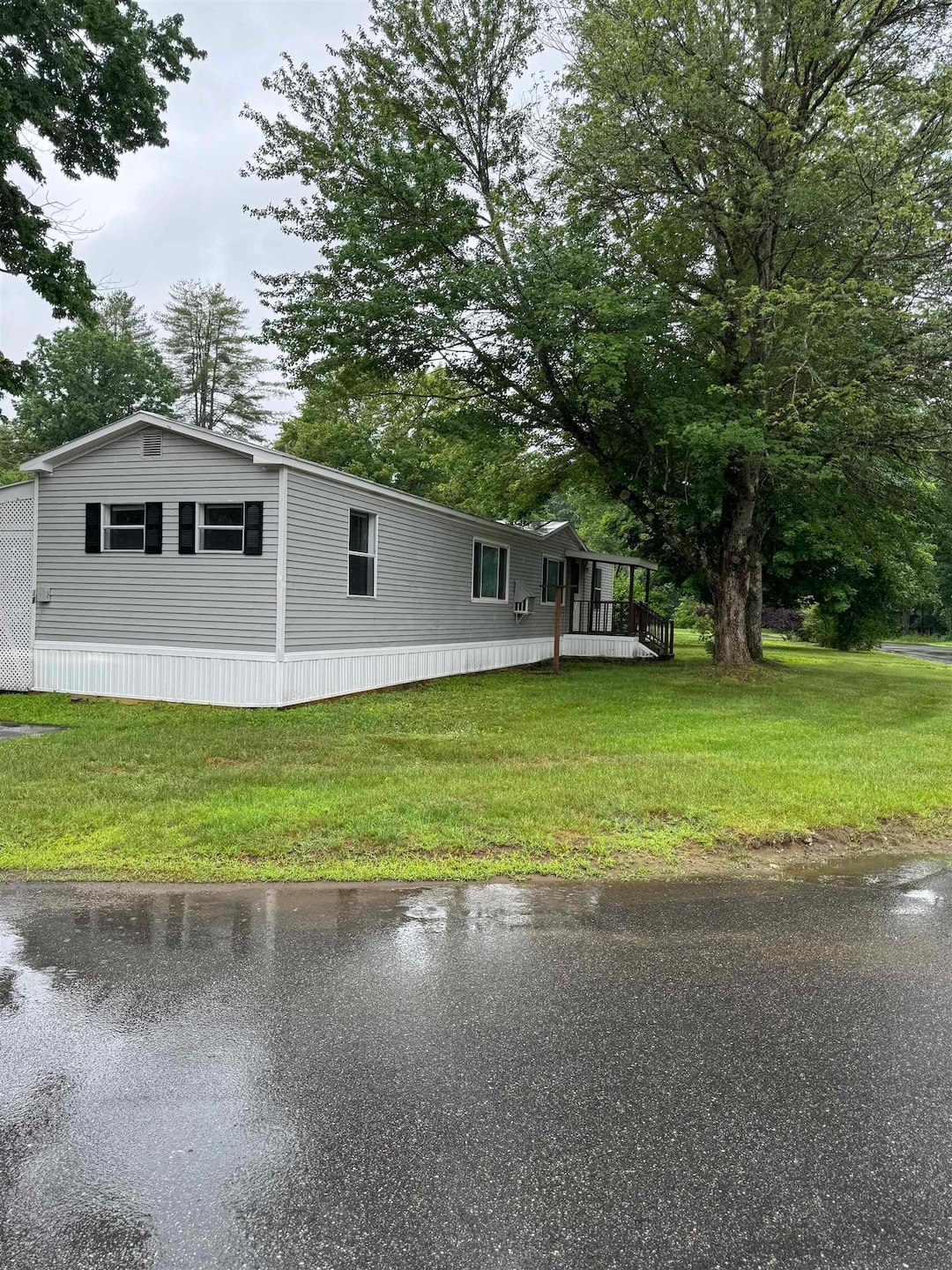 27 Morways Park, Charlestown, NH 03603 - photo 1