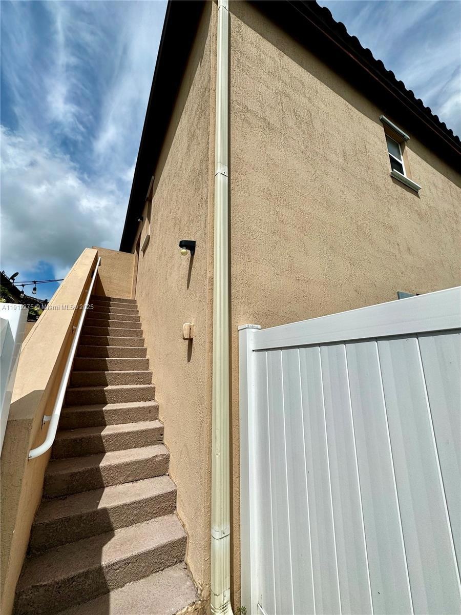 9575 SW 171st Path unit 9575, Miami, FL 33196 - photo 1