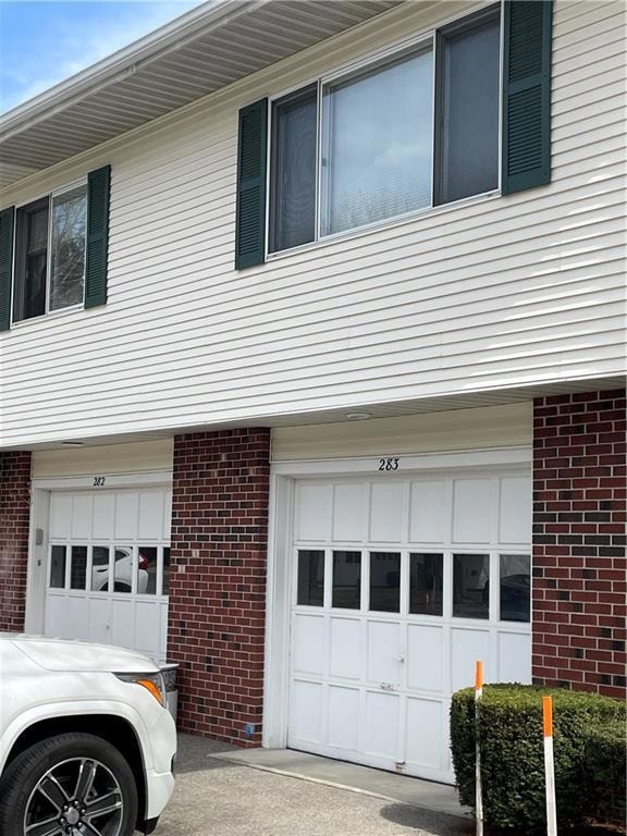 283 Chatham Cir, Warwick, RI 02886 - photo 1