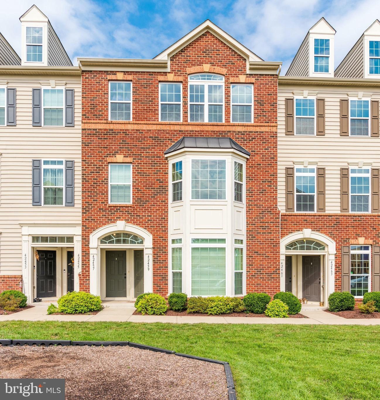 42459 Prophecy Terrace, Sterling, VA 20166 - photo 1