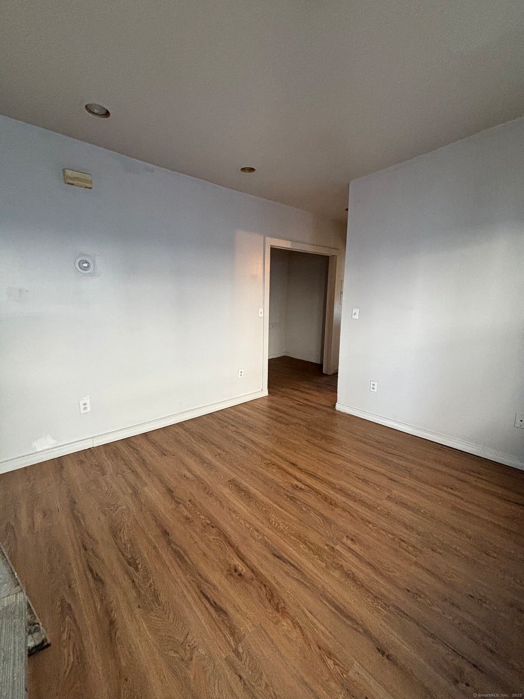 219 Grove St unit 3, Bridgeport, CT 06605 - photo 1