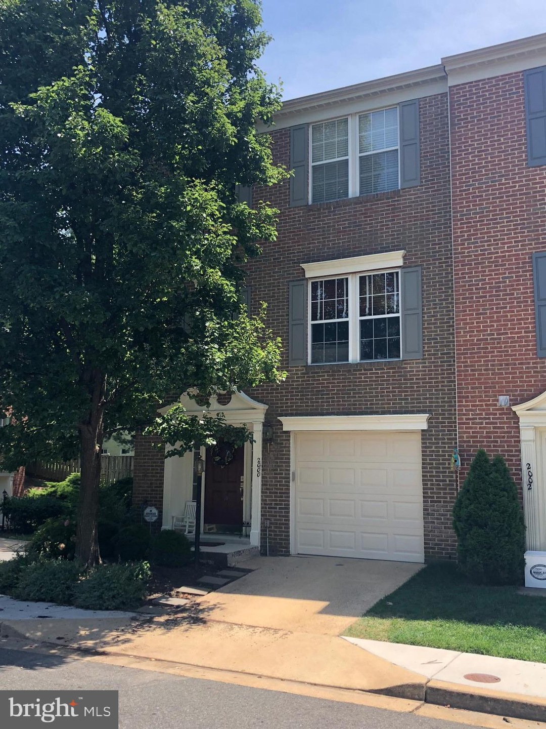 2000 N Buchanan Ct, Arlington, VA 22207 - photo 1