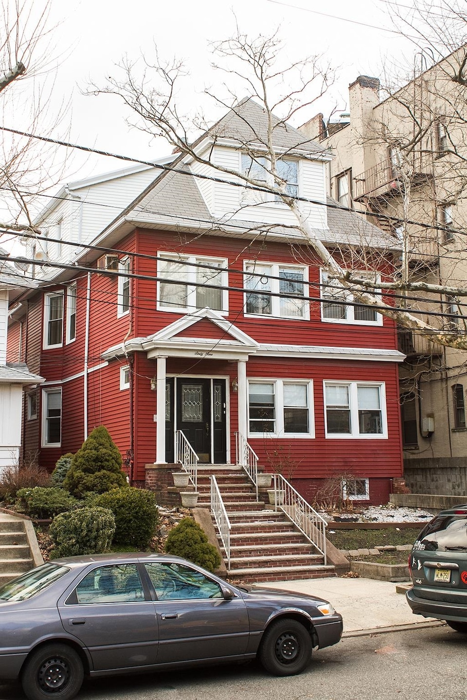 69 W 39th St, Bayonne, NJ 07002 - photo 1