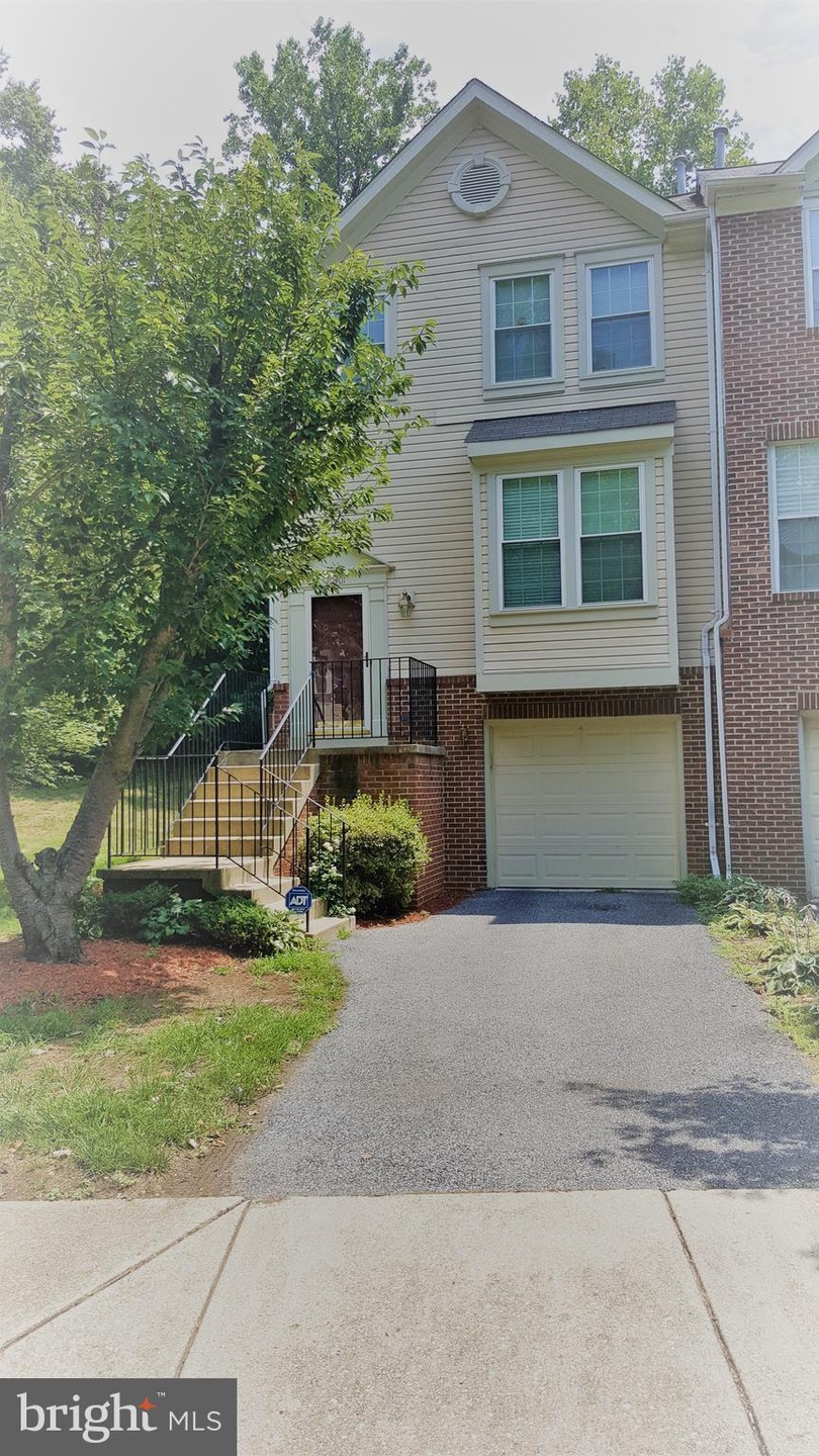 10401 Elders Hollow Dr, Bowie, MD 20721 - photo 1
