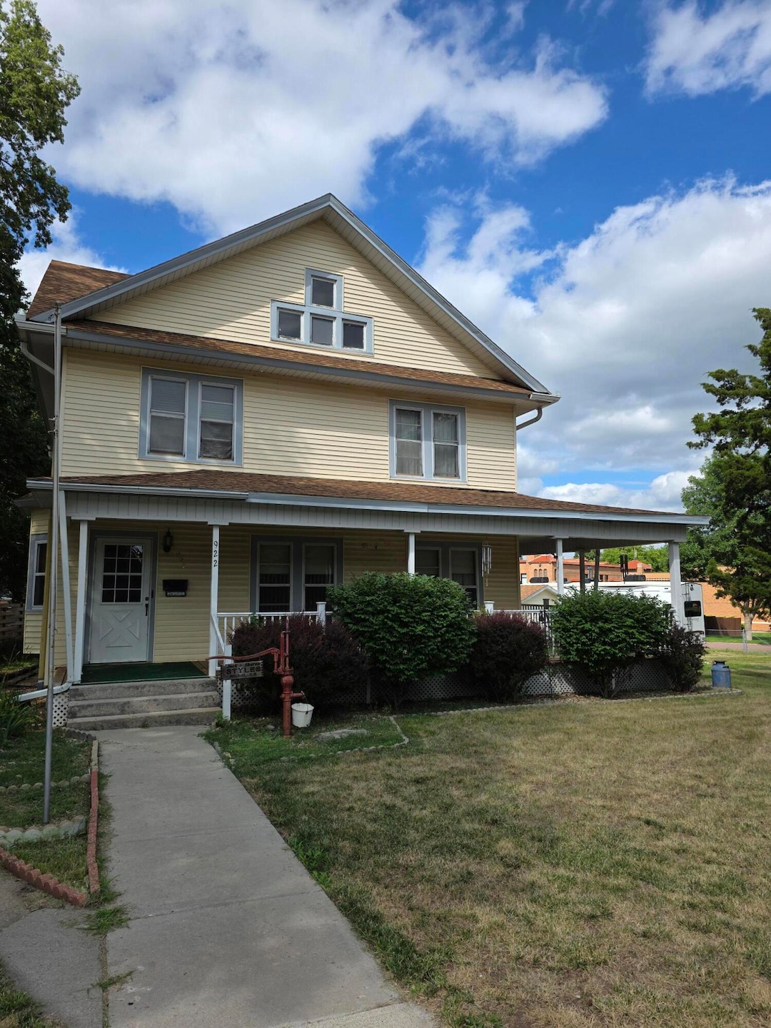 922 University Blvd, Mitchell, SD 57301 - photo 1