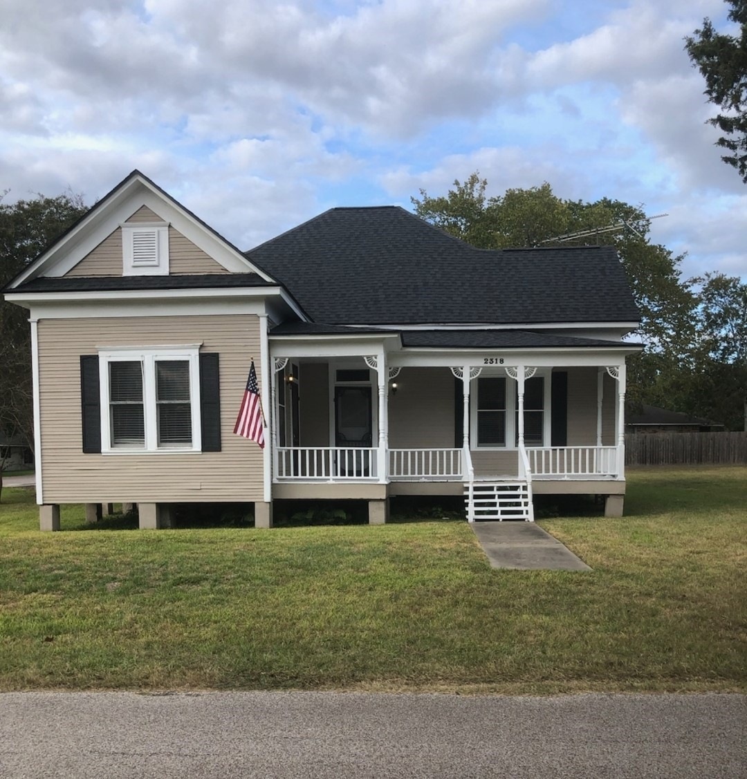 2318 Dewey St, Waller, TX 77484 - photo 1