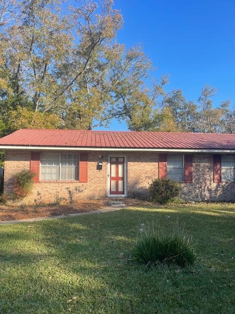 609 Magnolia St, Douglas, GA 31533 - photo 1