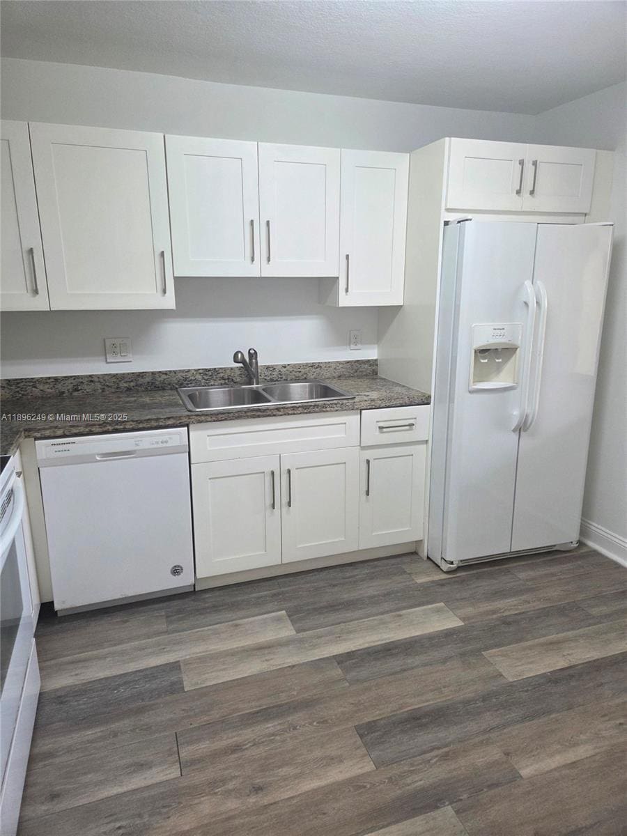 307 Lakeview Dr unit 202, Weston, FL 33326 - photo 1