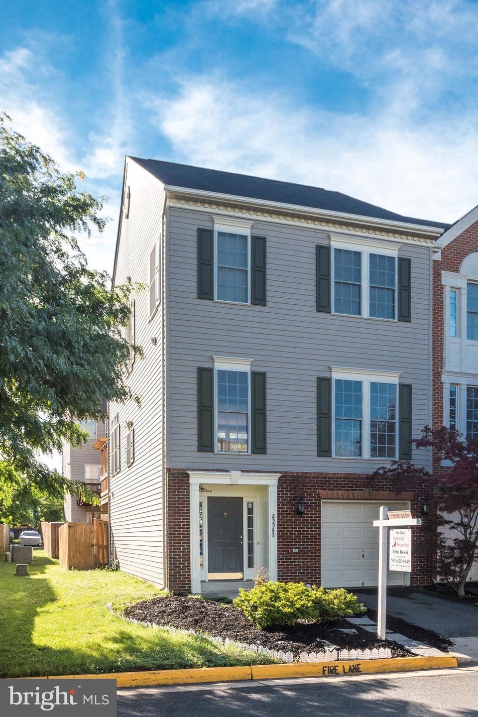 25563 Fretton Square, Chantilly, VA 20152 - photo 1