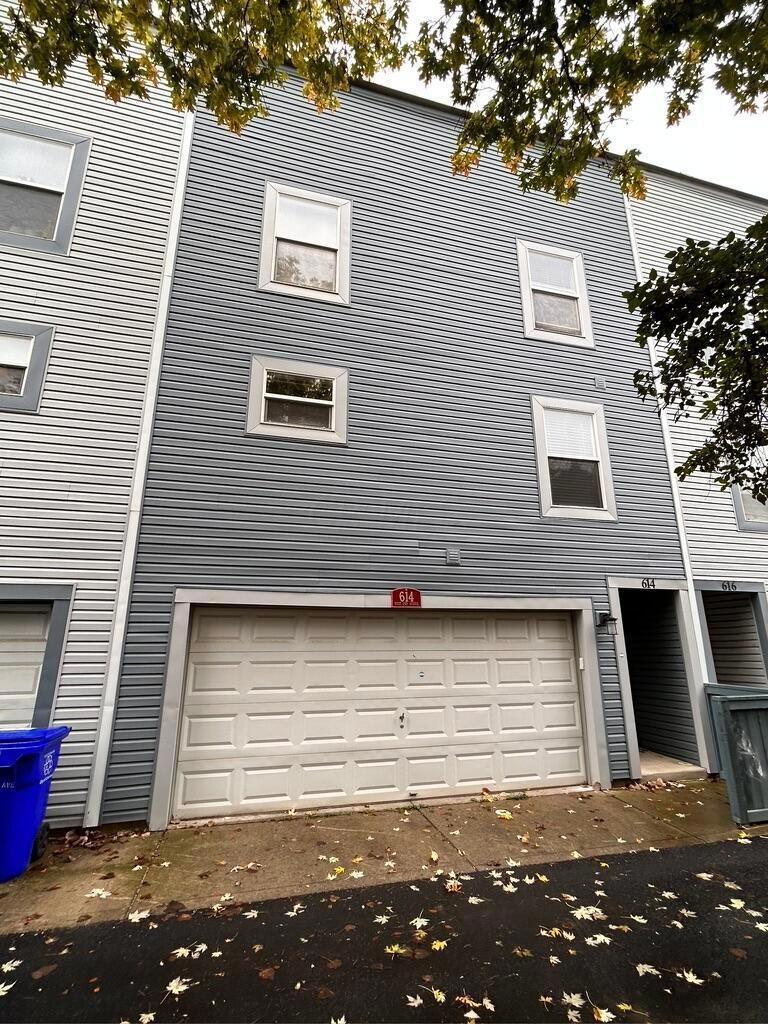 614 W 2nd Ave, Columbus, OH 43201 - photo 1