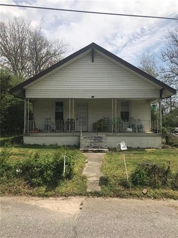 407 27th St SW, Hickory, NC 28602 - photo 1