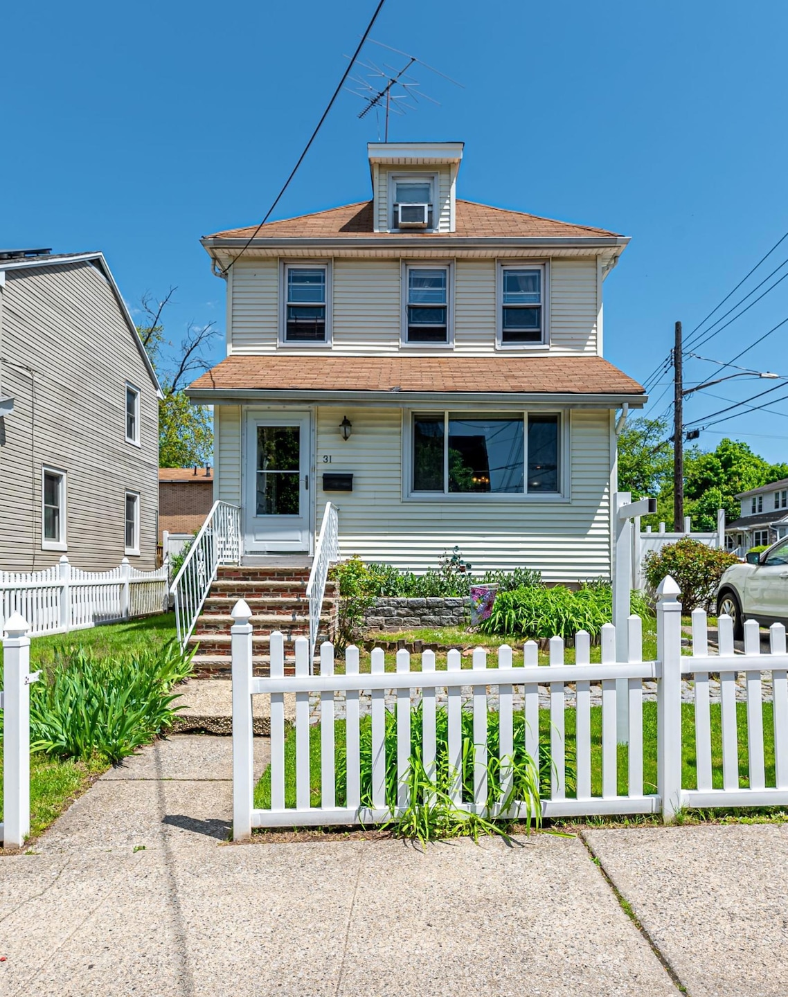 31 Melrose Ave, Staten Island, NY 10301 - photo 1