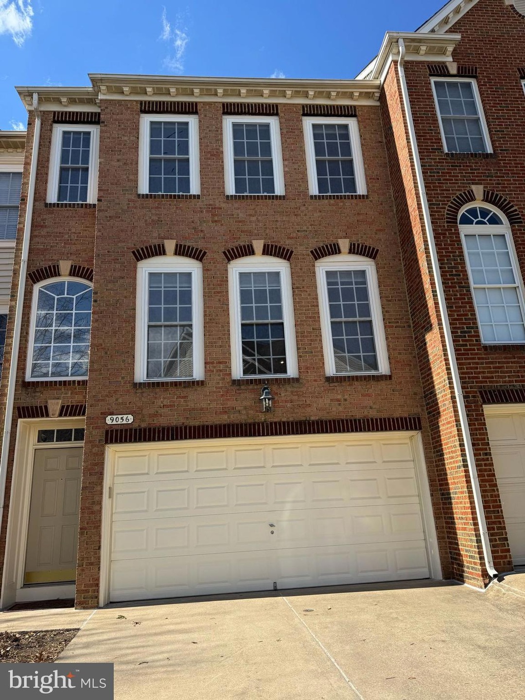 9056 Tanyard Ln, Lorton, VA 22079 - photo 1