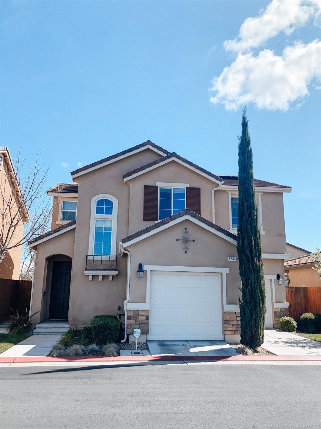 3233 Monviso Ln, Clovis, CA 93619 - photo 1