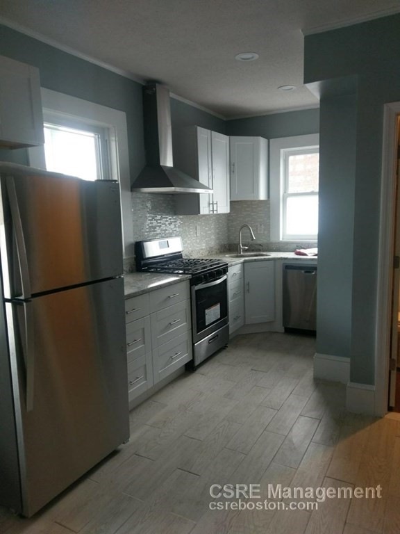 1293 Cambridge St unit 3R, Cambridge, MA 02139 - photo 1