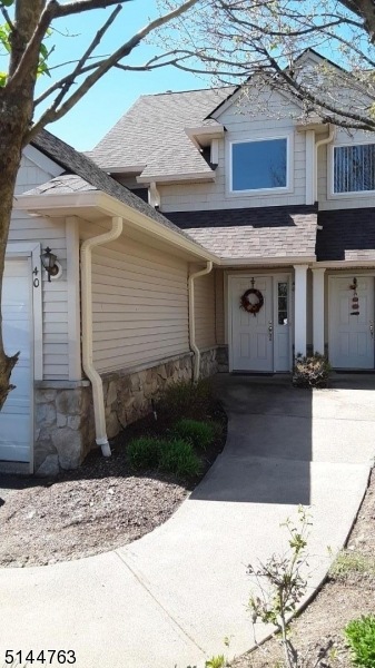 40 Harker Hill Dr unit 2, Hamburg, NJ 07419 - photo 1