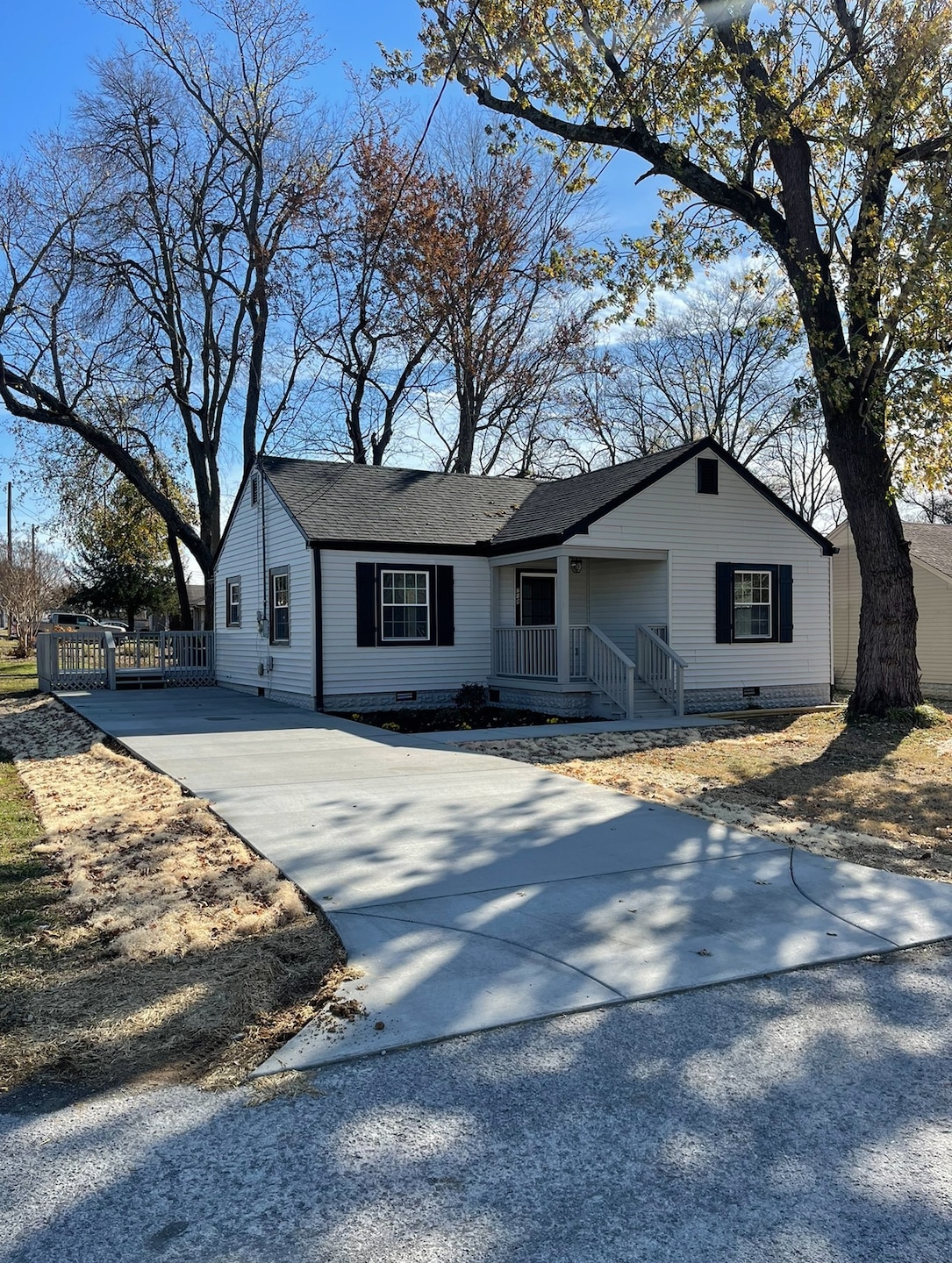 718 Hoover St, Shelbyville, TN 37160 - photo 1