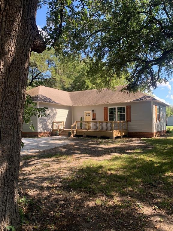 614 E 7th St, Bonham, TX 75418 - photo 1
