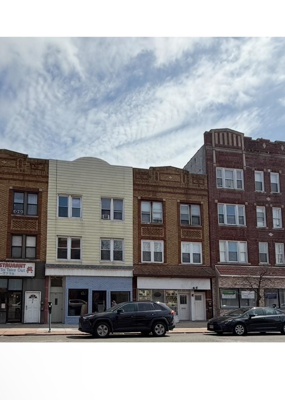 872 Broadway unit 2, Bayonne, NJ 07002 - photo 1