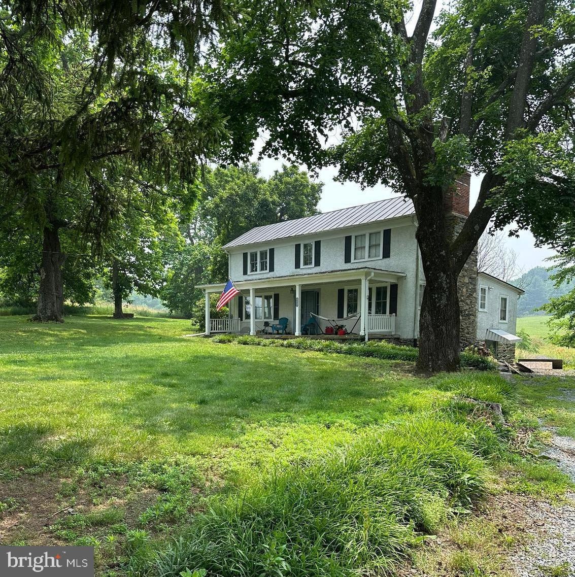 18373 Lickey Mill Rd, Purcellville, VA 20132 - photo 1