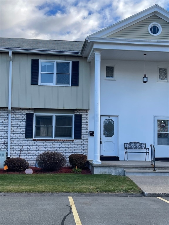 For Sale $195,000 • Co-Listing Agent