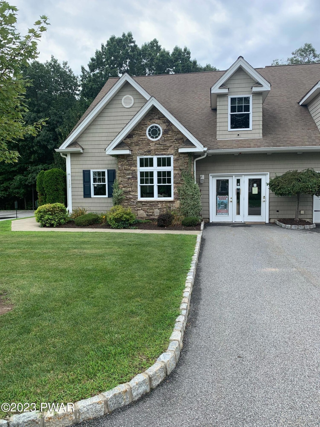 110 Braeburn Path, Matamoras, PA 18336 - photo 1