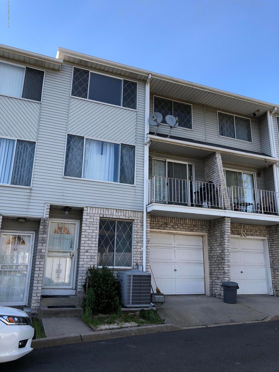 108 Vogel Loop, Staten Island, NY 10314 - photo 1