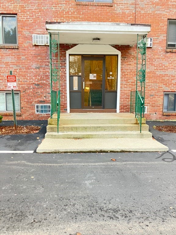69 Nicholas Rd unit J, Framingham, MA 01701 - photo 1