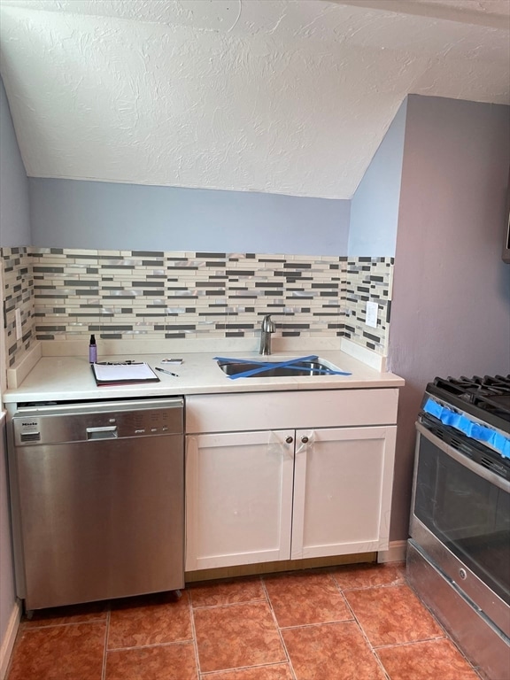 6 Windsor St, Worcester, MA 01605 - photo 1