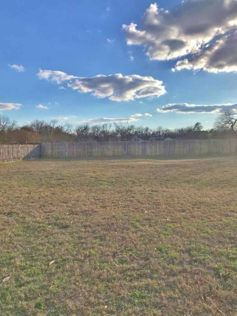 111 Settlement Dr unit 6, Fredericksburg, TX 78624 - photo 1