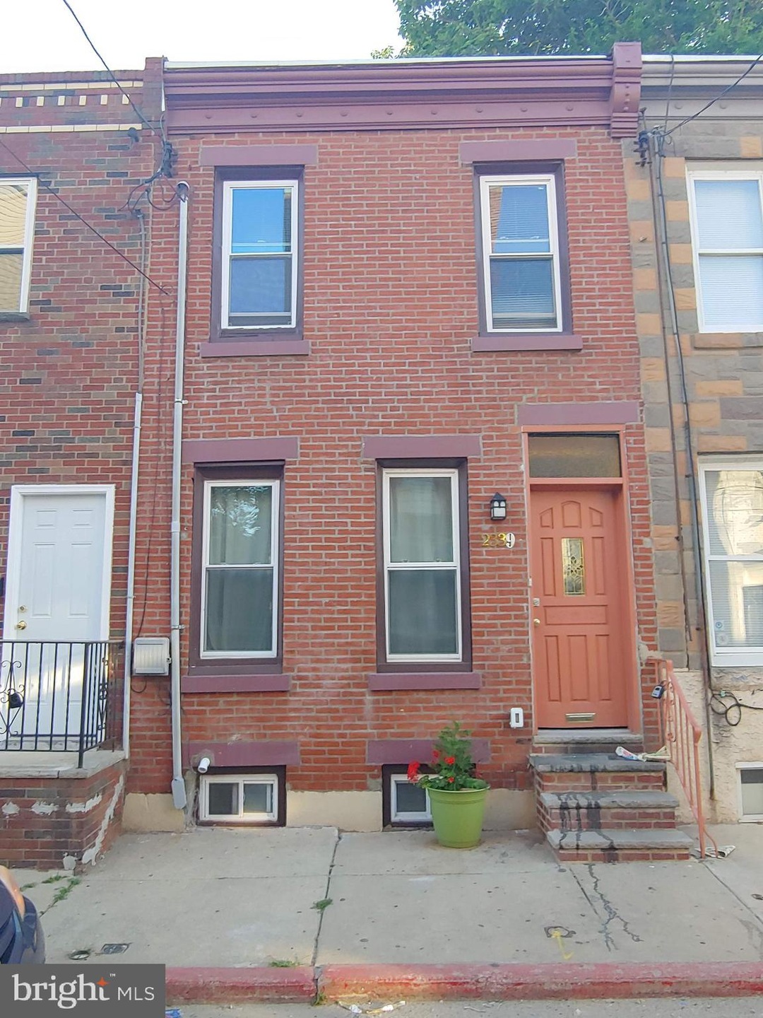 2339 Gerritt St, Philadelphia, PA 19146 - photo 1
