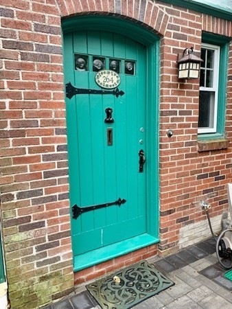 264 Tappan St unit 1, Brookline, MA 02445 - photo 1