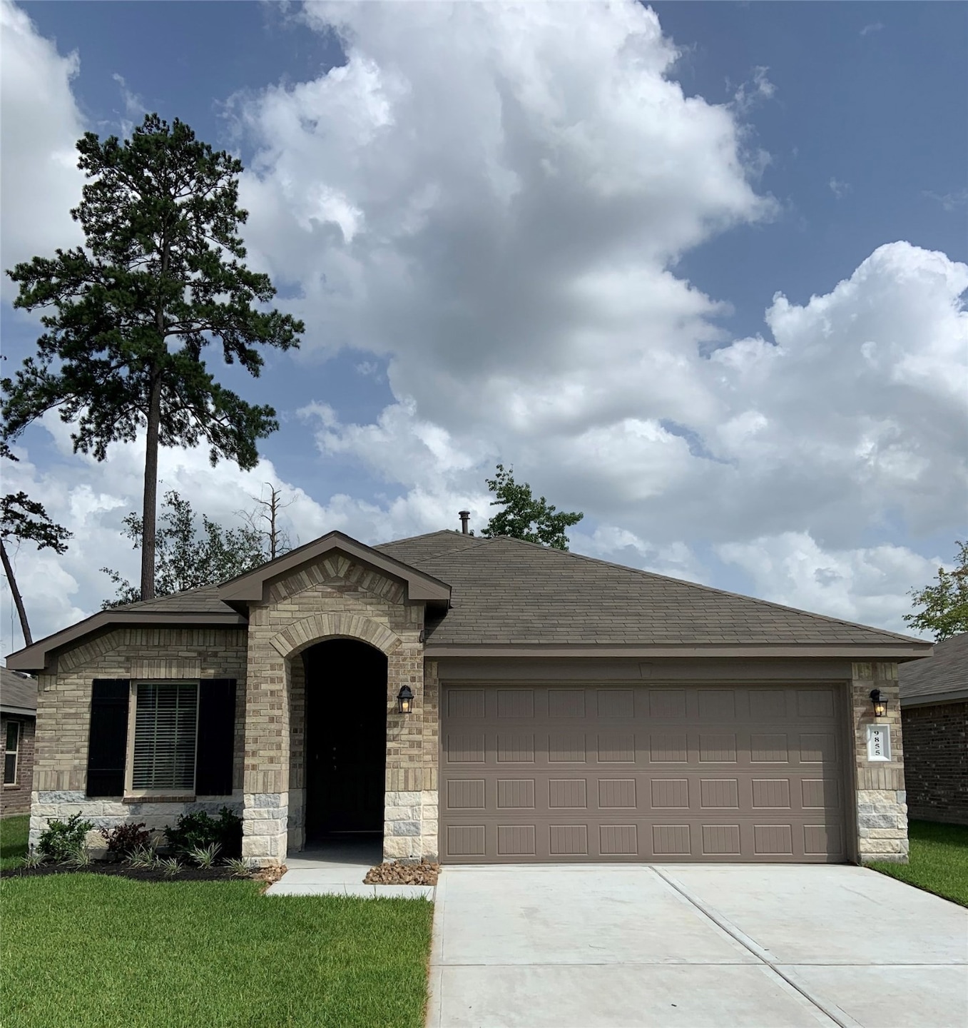 9855 Laurel Lake Dr, Conroe, TX 77384 - photo 1