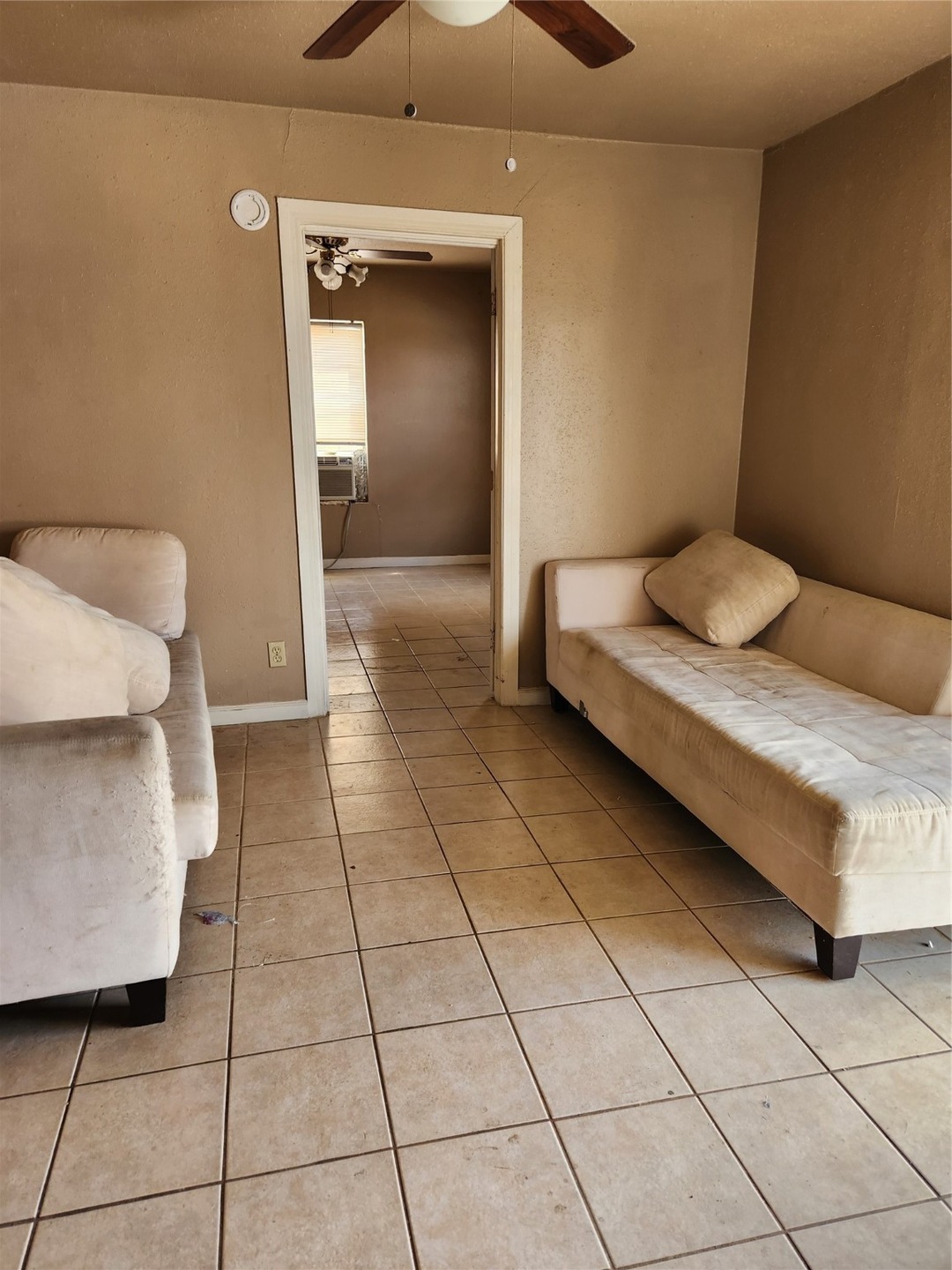 1013 Lawrence St, Rosenberg, TX 77471 - photo 1