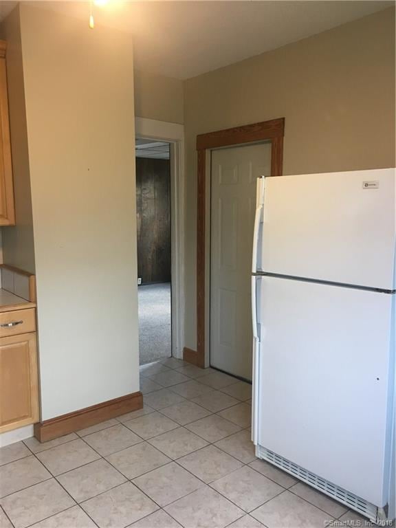 141 Old Foxon Rd unit 2, East Haven, CT 06513 - photo 1