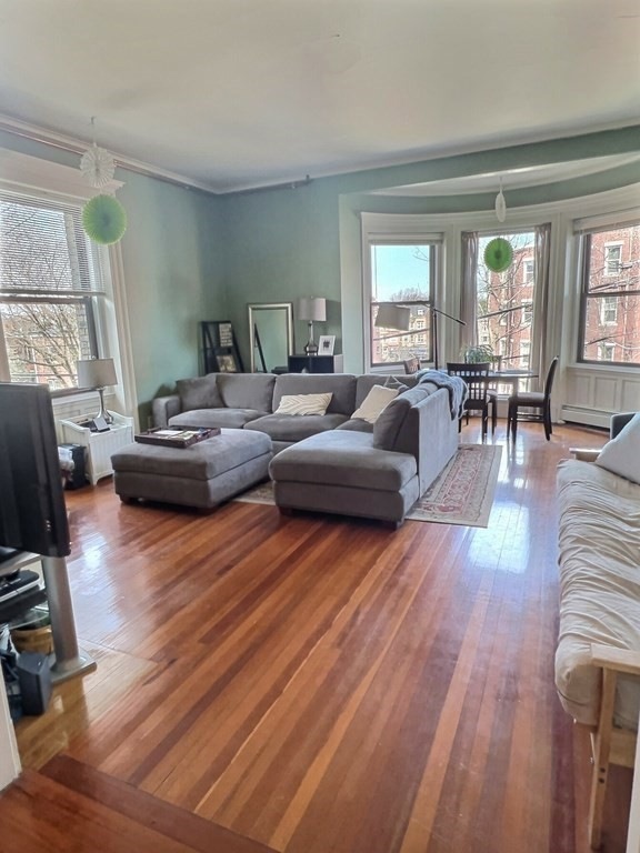 25 Garrison Rd unit 1R, Brookline, MA 02445 - photo 1