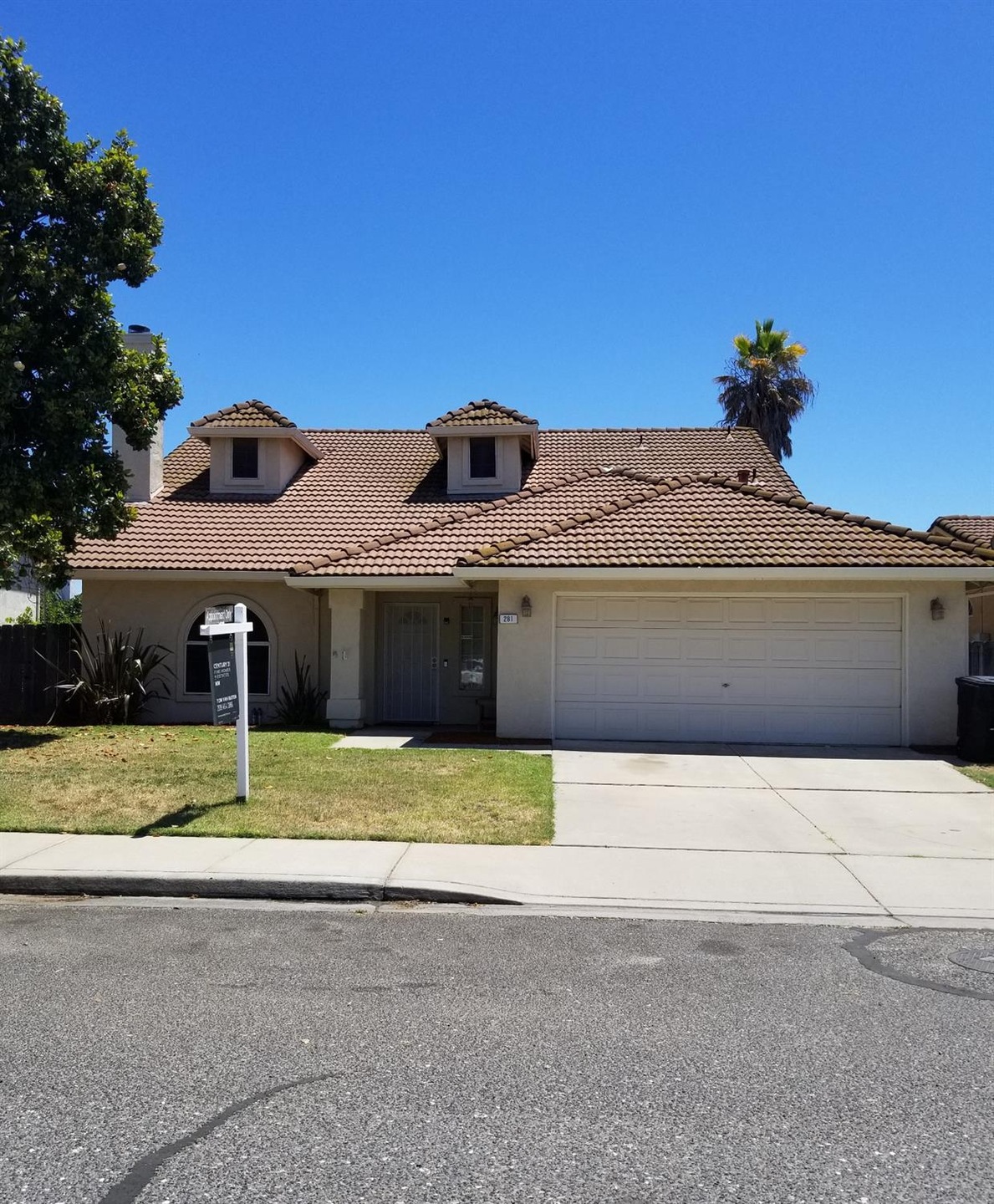 281 Stonewood Ln, Oakdale, CA 95361 - photo 1